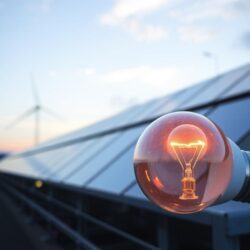 Энергоэффективные технологии: как сделать будущее светлее и сбережь природу